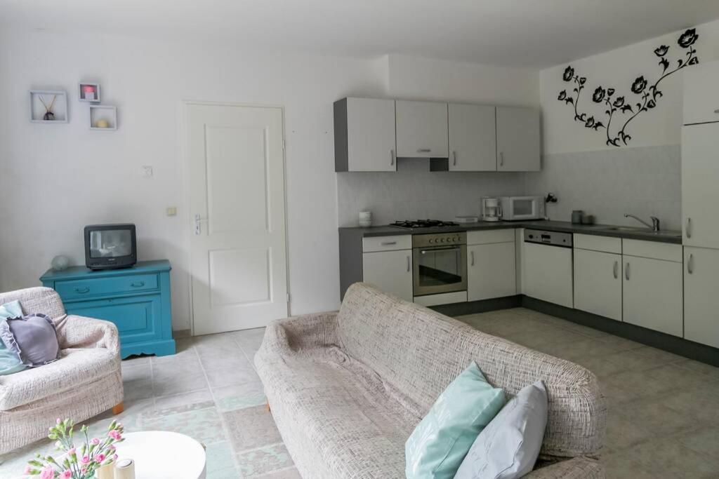 Knus Tuin-Appartement Vlakbij Nijmegen Voor 2 Personen Molenhoek Екстер'єр фото
